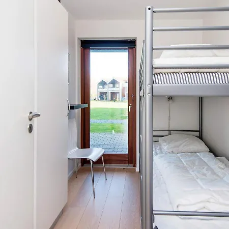 4 Person In Bogense-by Traum *