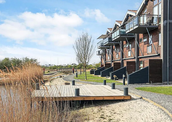 4 Person In Bogense-by Traum *